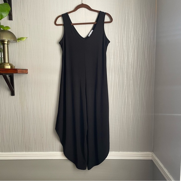 Annalee + Hope Sleeveless Wide Leg Angled Hem Jumpsuit Small Black - Picture 7 of 9